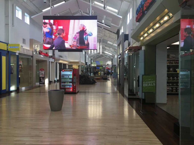 A very slow day at Gurnee Mills mall in Gurnee, IL on December 26, 2018